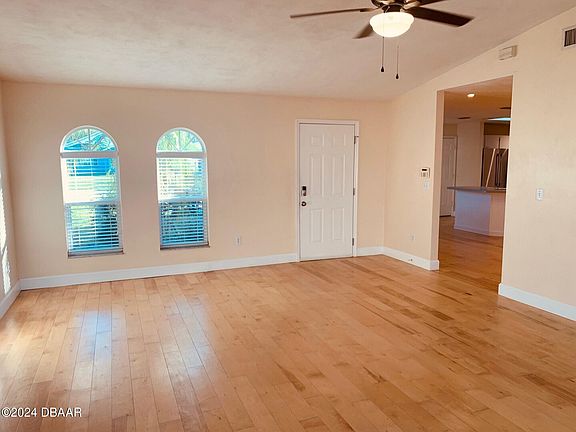 3rd image of 4585 Terrace Village Dr