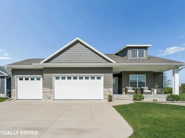 3520 Royal Dr SW, Cedar Rapids, IA 52404