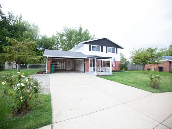 6 Danzig Ln, Fairborn, OH 45324