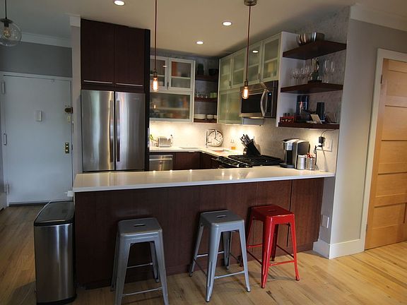 3rd image of 352 W 117th St APT 4C