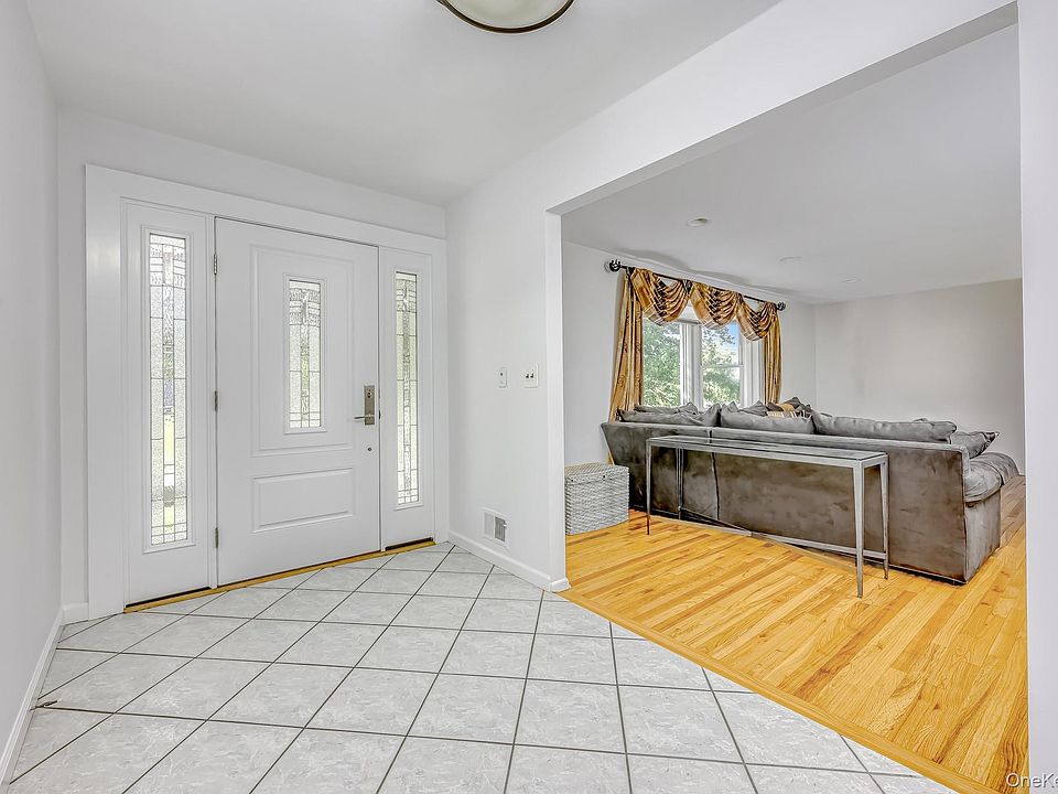 20 Dolphin Road, New City, NY 10956 | Zillow