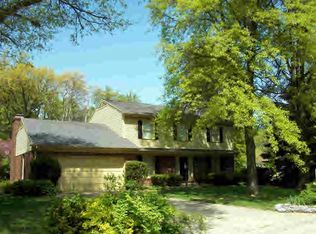 11 Highland Shore Dr, Danville, IL 61832