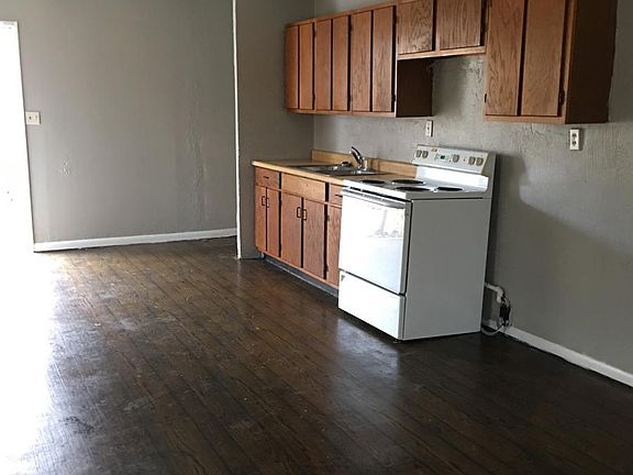 4th image of 2482 Schon Dr