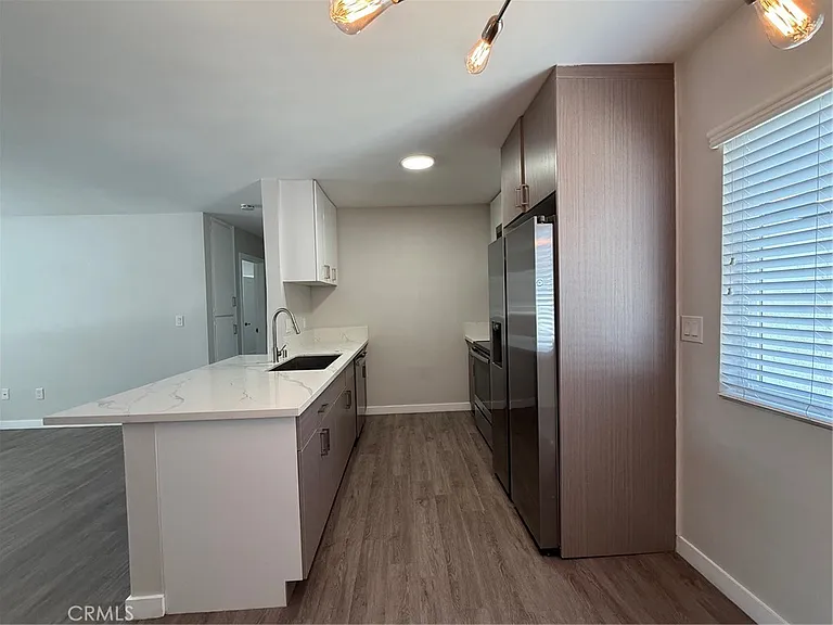 404 N Broadway #6 — Photo 5