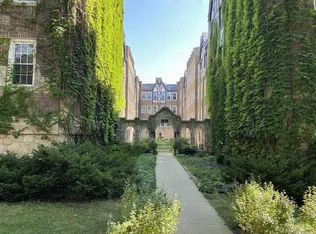 2327 W Farwell Ave APT 2S, Chicago, IL 60645