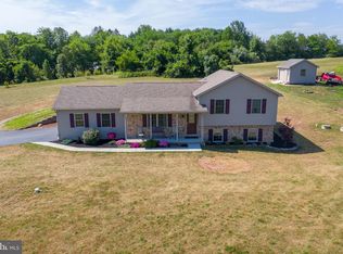 225 N Grant Rd, Thomasville, PA 17364
