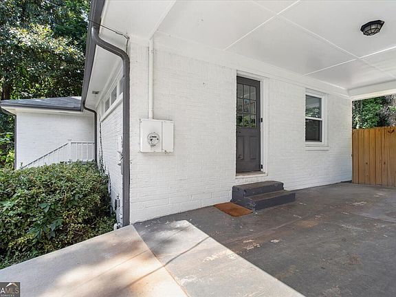 4th image of 2930 Belvedere Ln