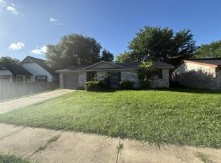 10017 Mill Valley Ln, Dallas, TX 75217