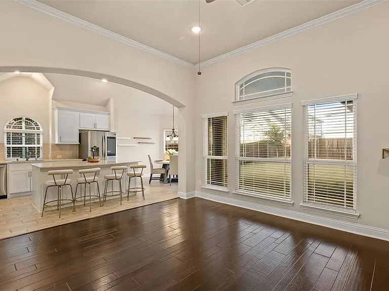 1313 Baynes Dr — Photo 11