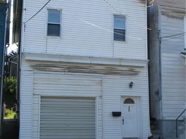 135 E Main St, Bath, PA 18014