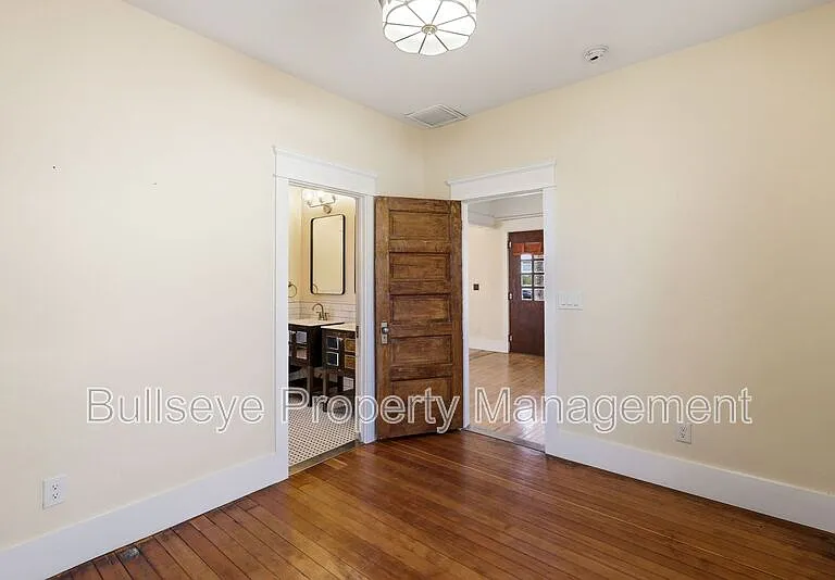 1238 E McKinley St — Photo 22