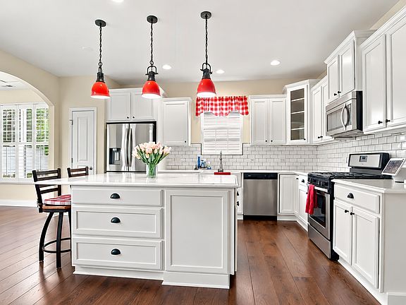5th image of 13415 Meadowlark Ln
