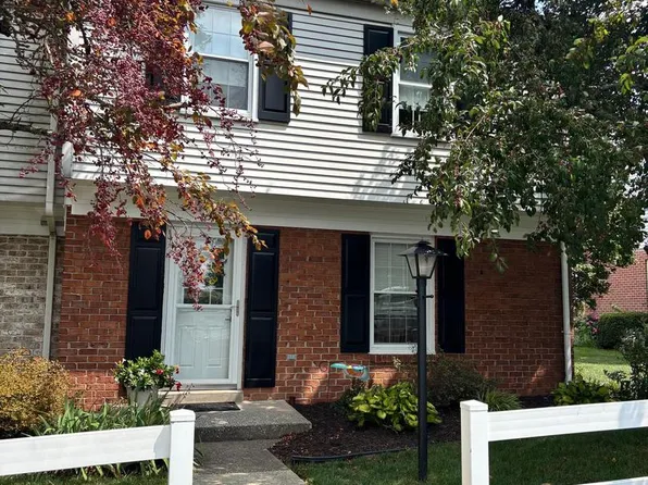 630 Allenview Dr, Mechanicsburg, PA 17055