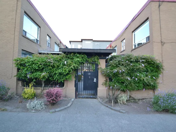 120 14th Ave, Seattle, WA