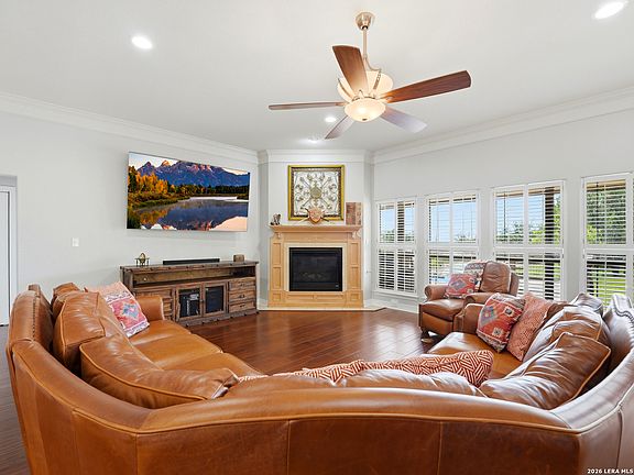 5th image of 186 SCOUT LN