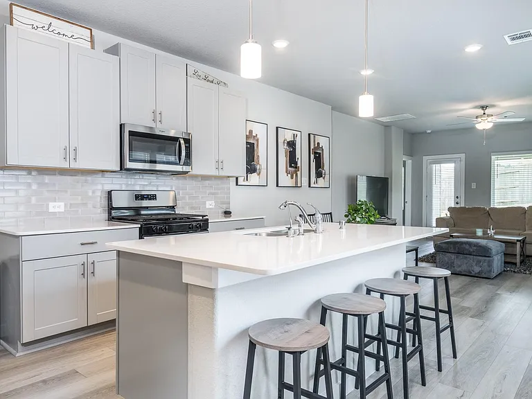 219 Charles Ridge Dr — Photo 8