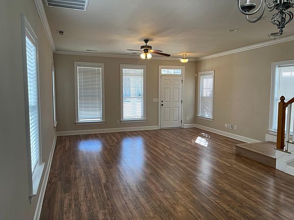 4th image of 7729 Acc Blvd
