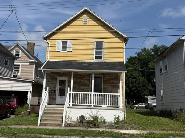 305 N Lafayette St, New Castle, PA 16102