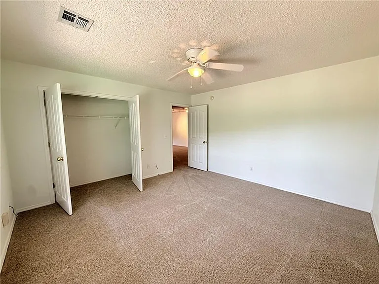 18033 Broadview — Photo 27