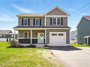 132 Cobble Hill Rd, Lincoln, RI 02865