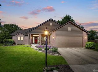 8714 Stonehill Ct, Springboro, OH 45066