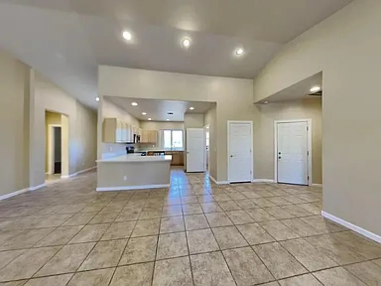 3002 E Jeanette Ct — Photo 36