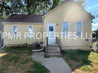 915 Bancroft St, Omaha, NE 68108