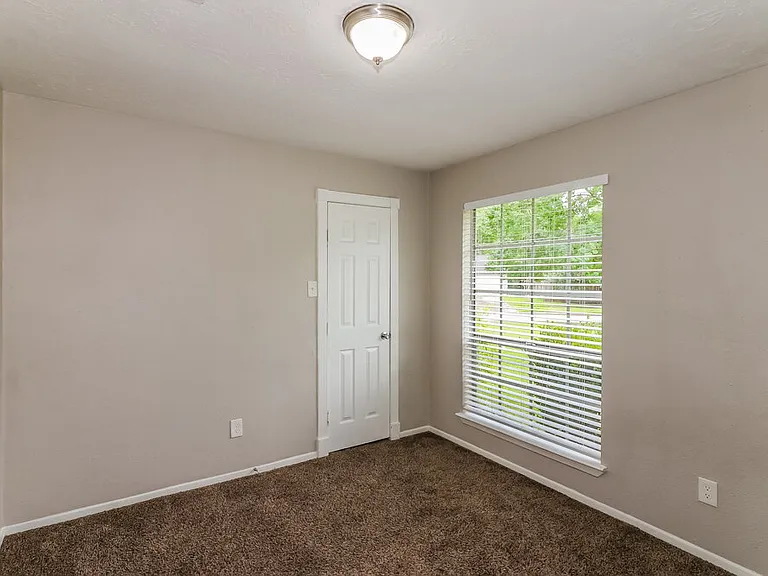 3002 Sherborne St — Photo 13