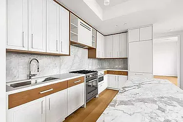 1 Clinton Street, #17B