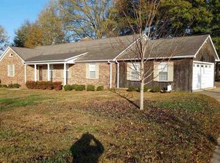 1615 Holly Springs Rd, Henderson, TN 38340