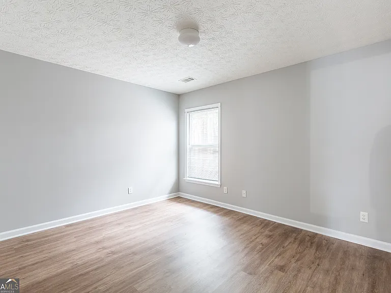 3290 Cooper Woods Dr — Photo 13