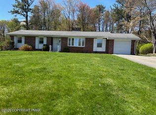 423 Oak St, Cresco, PA 18326