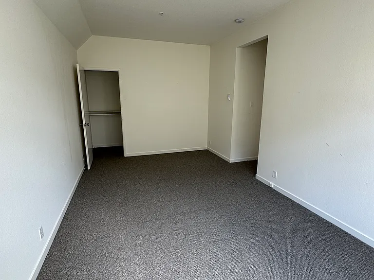 1400 Jones St #202 — Photo 11