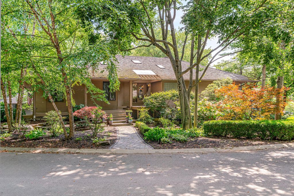 Real estate listing image