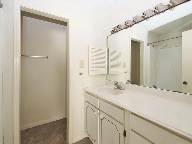 5711 Sugar Hill Dr #95 — Photo 14