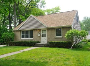 1005 Rockdale St, Green Bay, WI 54304