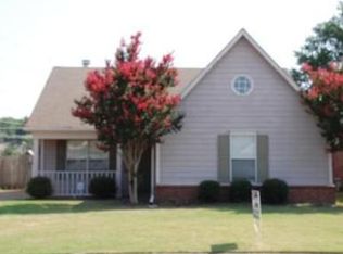 8062 German Creek Dr, Cordova, TN 38018