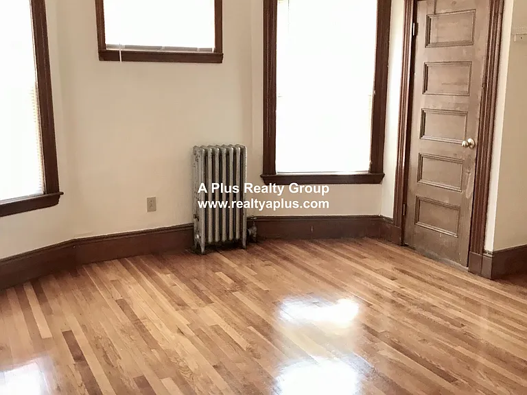338 Centre St #2 — Photo 12