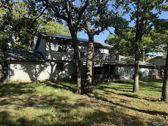 3rd image of 409 Briarwood Dr
