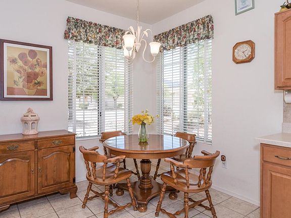 3rd image of 8032 W Cottonwood Wash Way