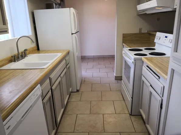 1250 E Shaw Ave, Fresno, CA 93710