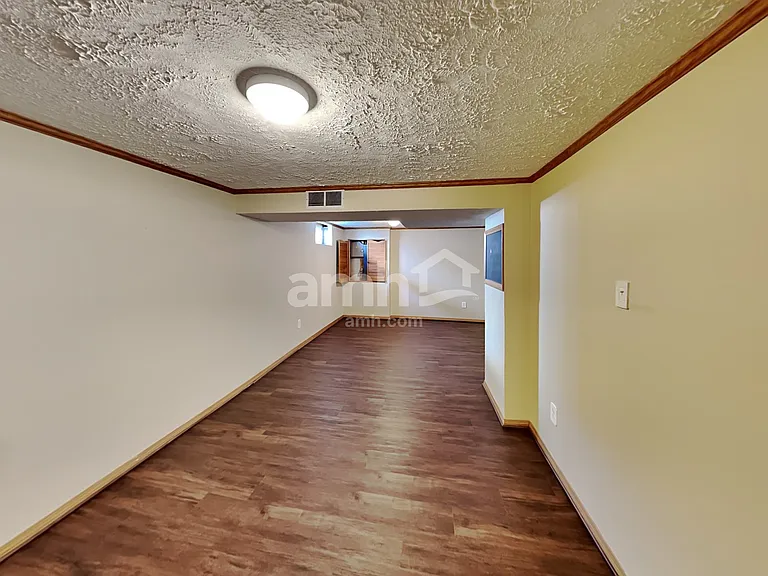 7080 Winchester Crossing Blvd — Photo 18