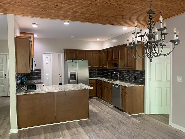 210 Palisades Rd — Photo 7