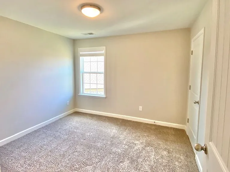 5440 Lakeside Cv — Photo 8