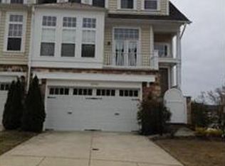 8738 Lake Edge Dr, Laurel, MD 20723