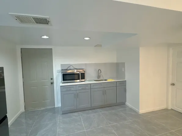 108 Moffett St #Basement, Staten Island, NY 10312