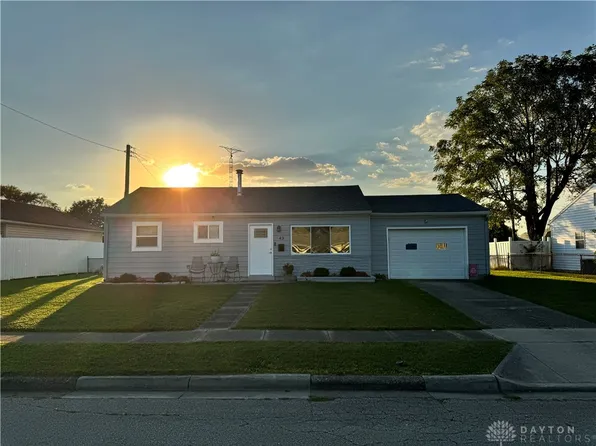 43 Lindway Dr, Fairborn, OH 45324