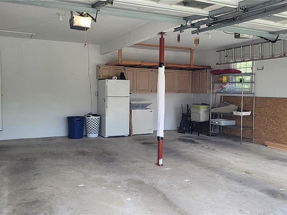 5th image of 3598 Dartmouth Dr