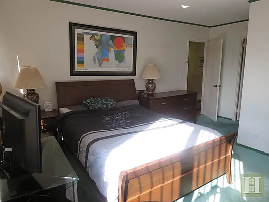 Rented by Halstead Real Estate | media 8