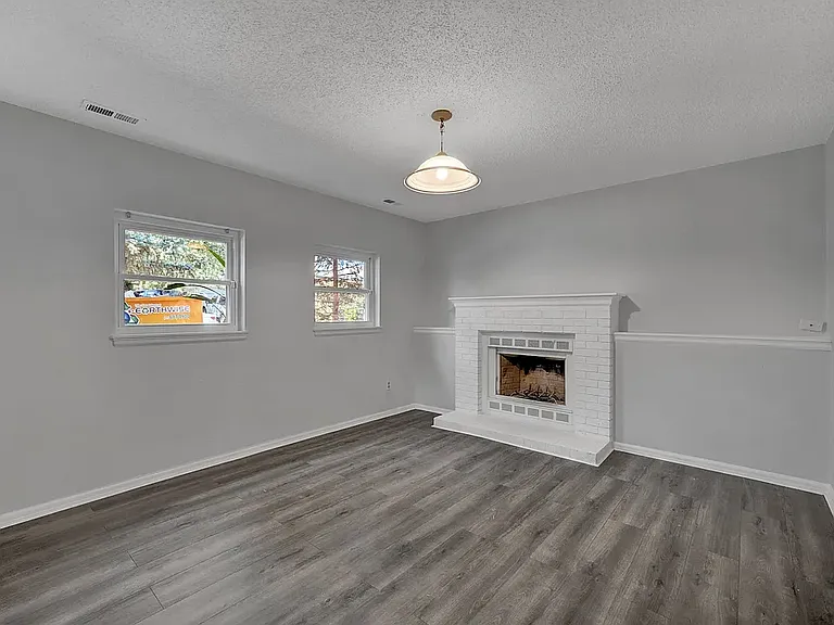 7875 Belford Dr — Photo 10